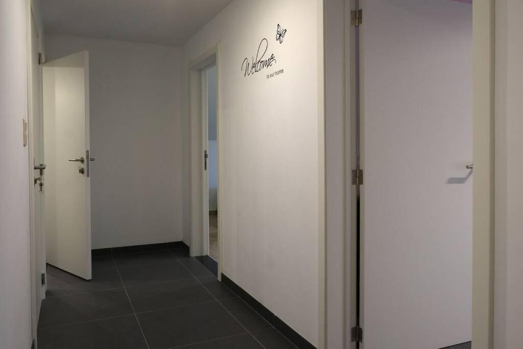 Hasbania Vakantiewoning Gingelom Luaran gambar